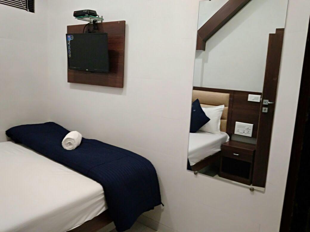 Hotel Avenue Residency Mumbai  Buitenkant foto