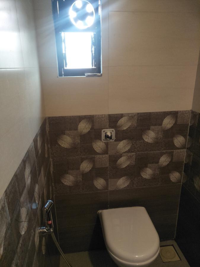 Hotel Avenue Residency Mumbai  Buitenkant foto