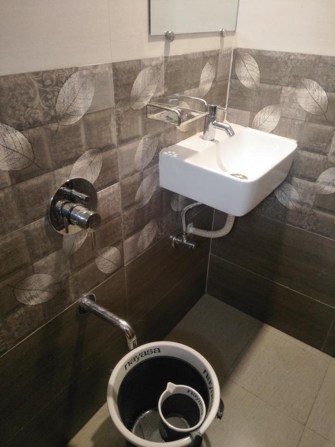 Hotel Avenue Residency Mumbai  Buitenkant foto