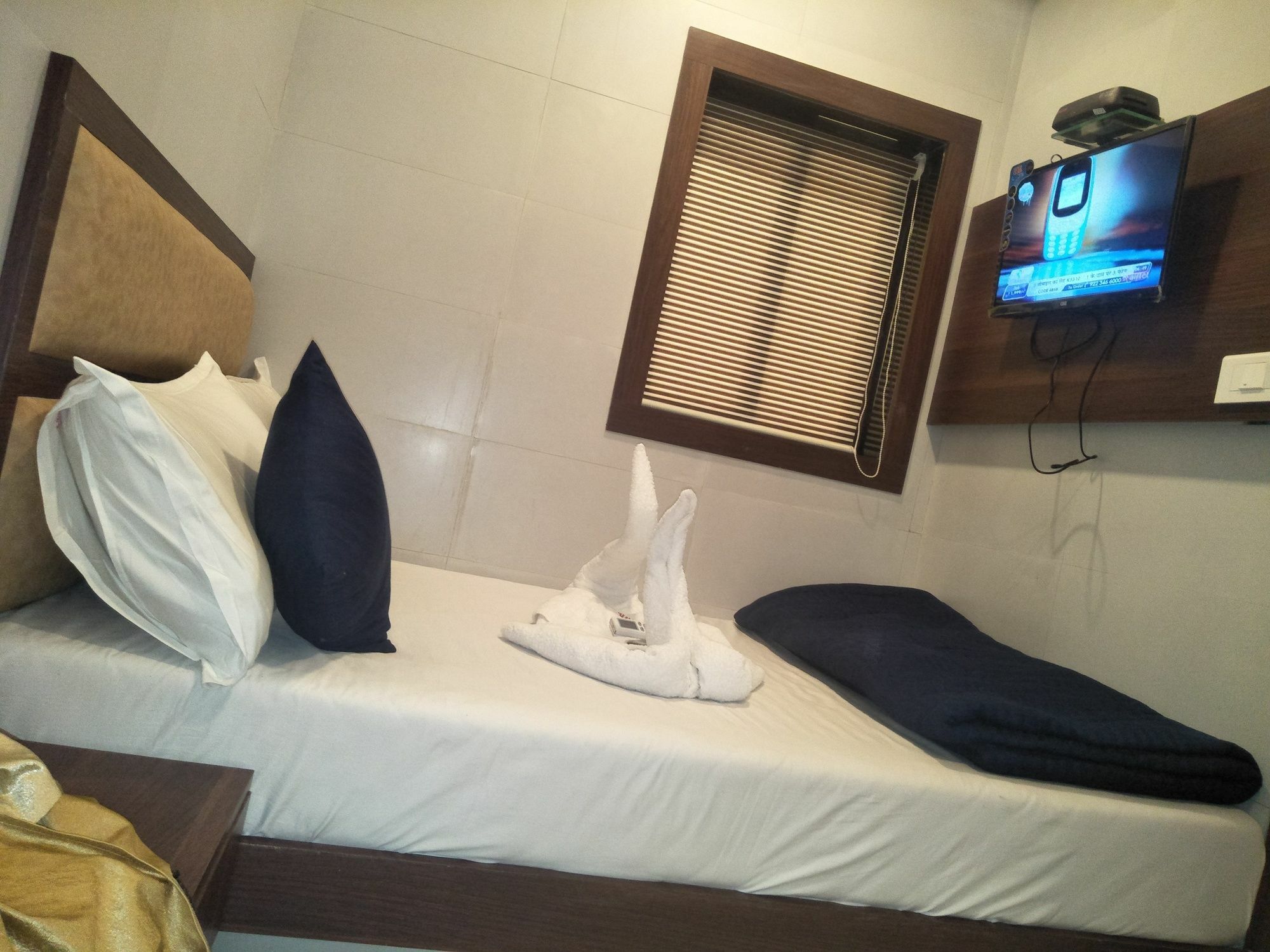 Hotel Avenue Residency Mumbai  Buitenkant foto